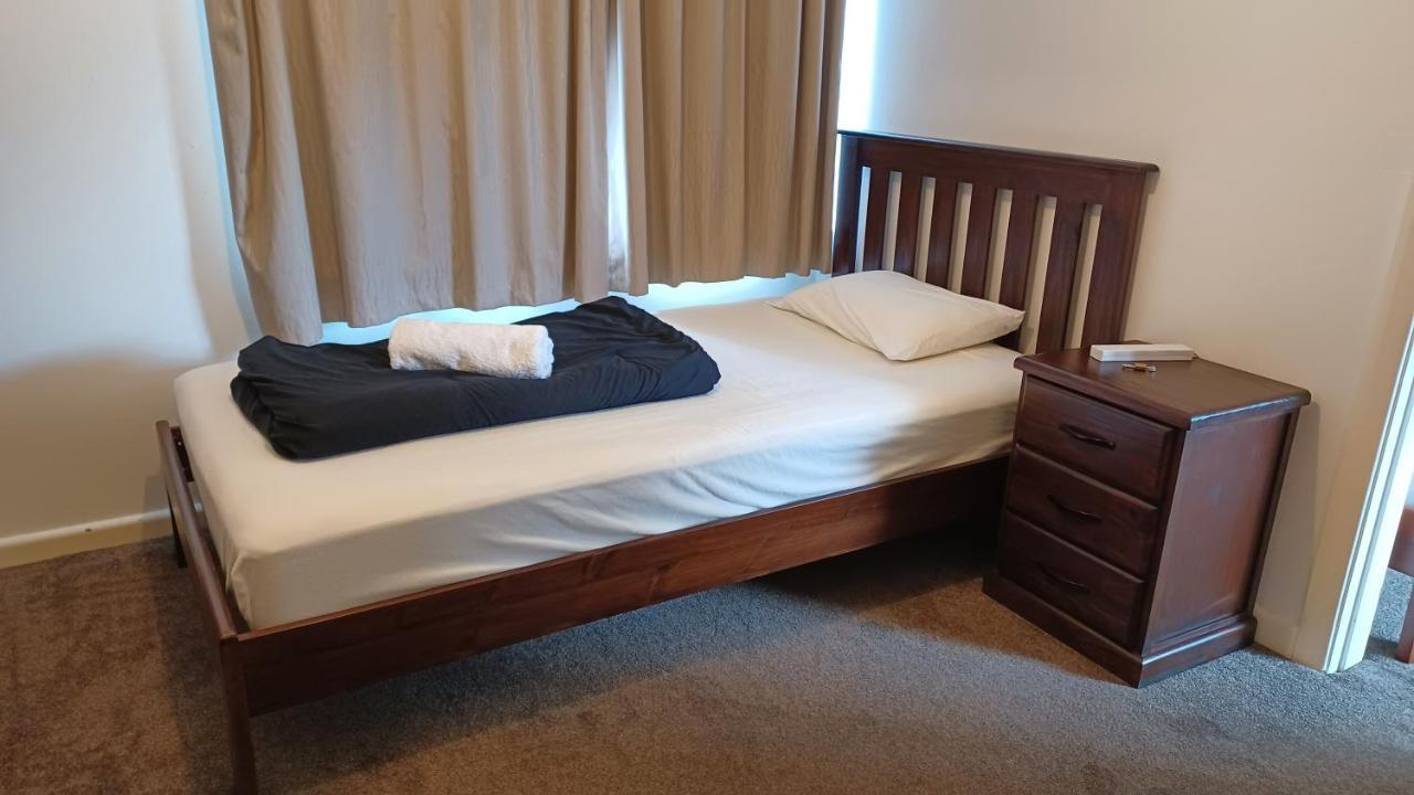 Homestay Family Room, Near The City Center Christchurch Eksteriør billede